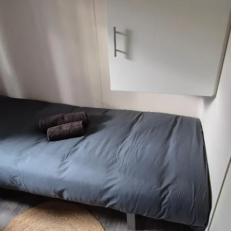 Het Veluwse Boshuisje Knus Met Omheinde Tuin Op De Veluwe Chalet