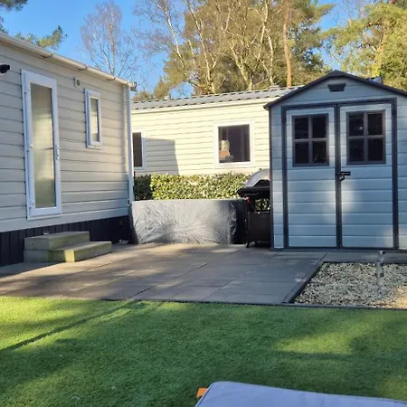 Chalet Het Veluwse Boshuisje Knus Met Omheinde Tuin Op De Veluwe Hoenderloo