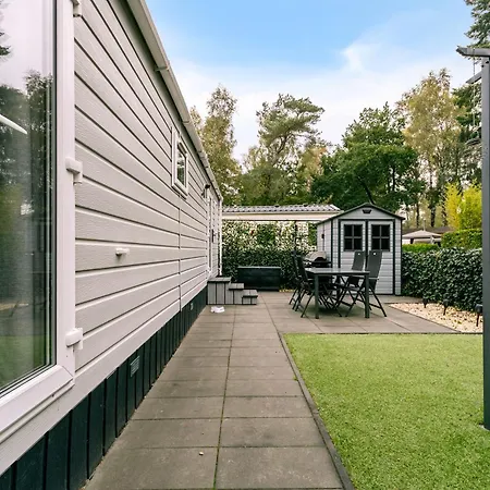 Het Veluwse Boshuisje Hond Welkom In Chalet