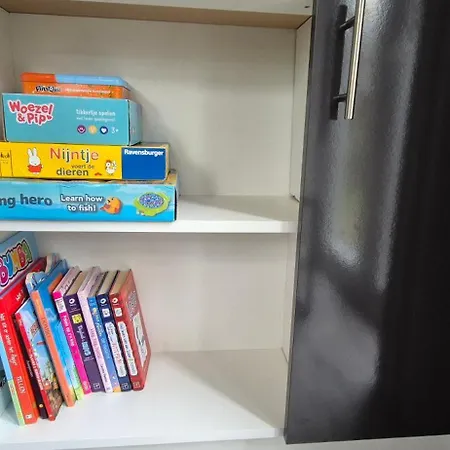 Het Veluwse Boshuisje Hond Welkom In 木屋 *